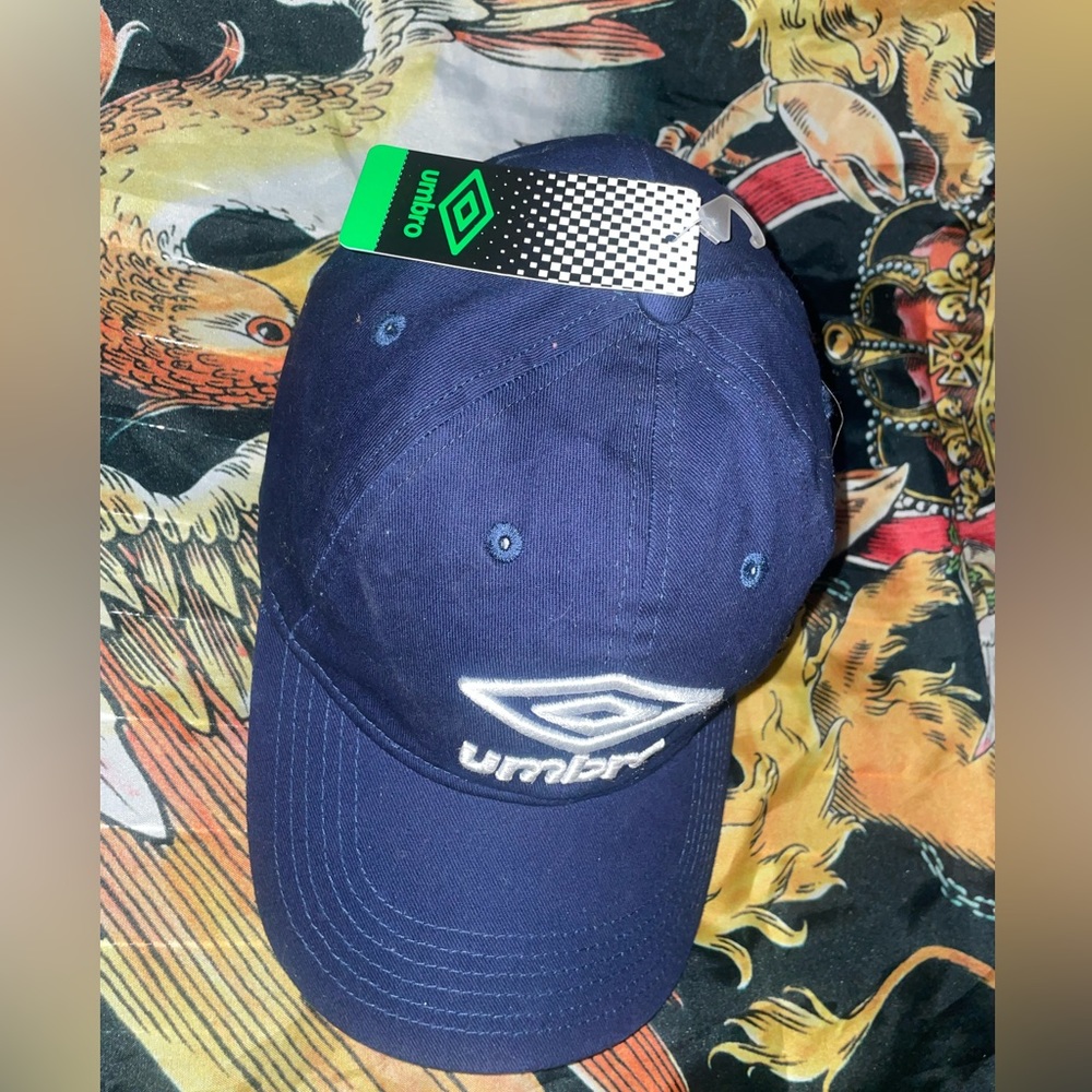 Umbro strapback hat - Picture 2 of 3